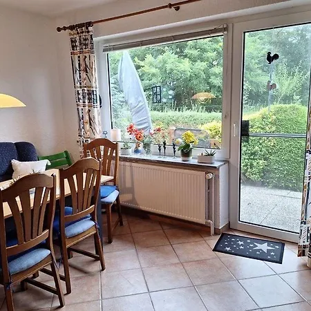 Janssen Apartment *